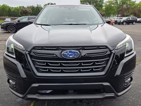 Used 2023 Subaru Forester Premium AWD/4WD image 5