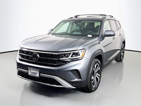 Certified 2023 Volkswagen Atlas SEL AWD/4WD image 3