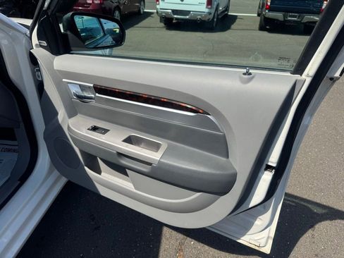 Used 2008 Chrysler Sebring Limited FWD image 20
