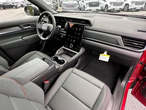 New 2026 GMC Terrain AT4 w/ Technology Package II AWD/4WD image 12