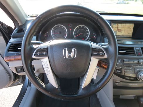 Used 2011 Honda Accord EX-L image 12