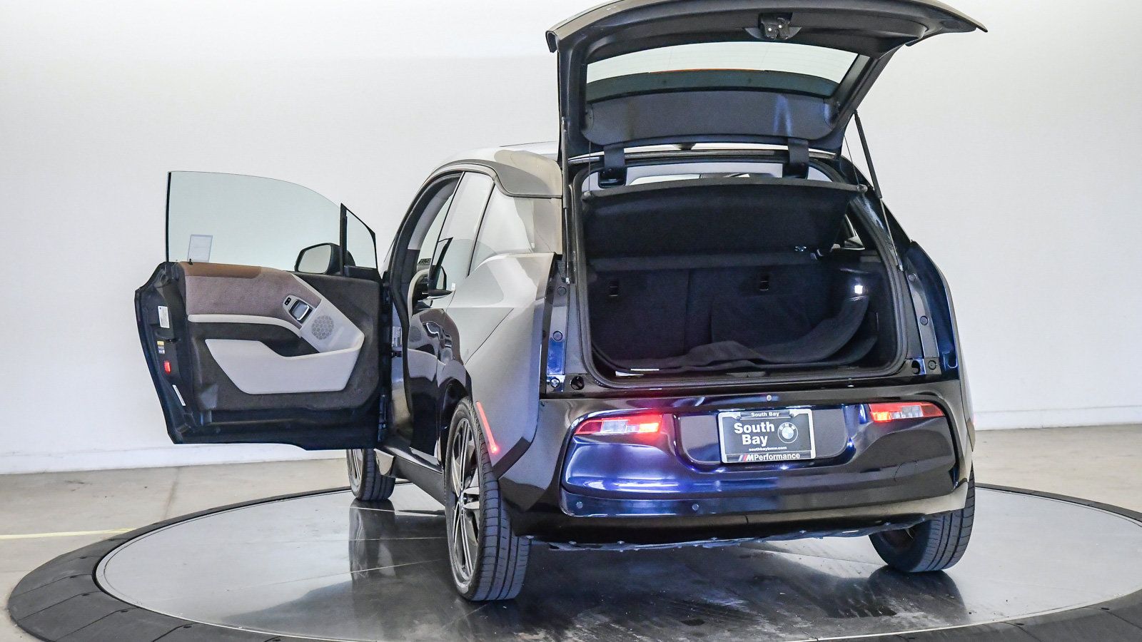 Used 2019 BMW i3 w/ Range Extender RWD image 32