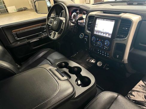 Used 2017 RAM 2500 Laramie image 31
