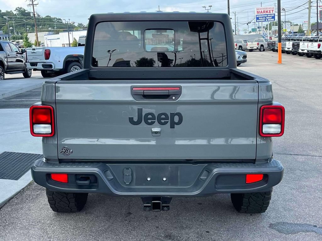 Used 2022 Jeep Gladiator Sport AWD/4WD image 4