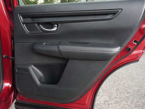 Used 2025 Honda CR-V Sport image 25