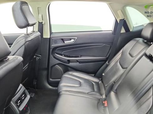 Used 2020 Ford Edge Titanium w/ Equipment Group 301A FWD image 30