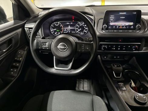 Used 2024 Nissan Rogue S AWD/4WD image 11