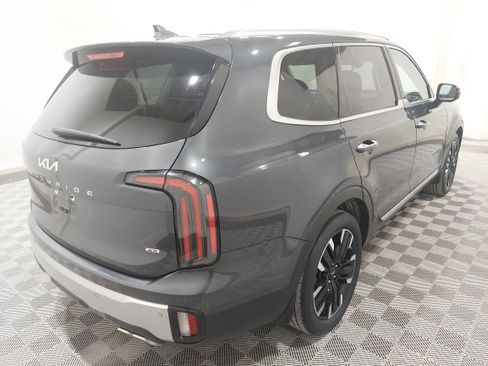 Used 2023 Kia Telluride SX AWD/4WD image 3