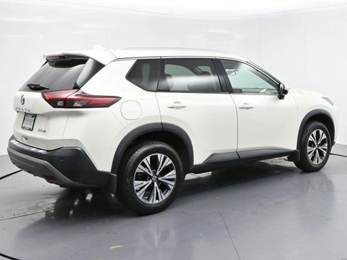 Used 2021 Nissan Rogue SV w/ Premium Package AWD/4WD image 7
