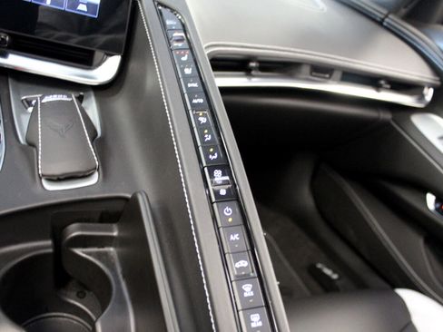 Used 2020 Chevrolet Corvette Stingray Premium Cpe w/ 3LT Preferred Equipment Group image 34