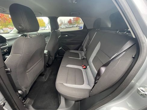 Used 2025 Chevrolet TrailBlazer LT image 23