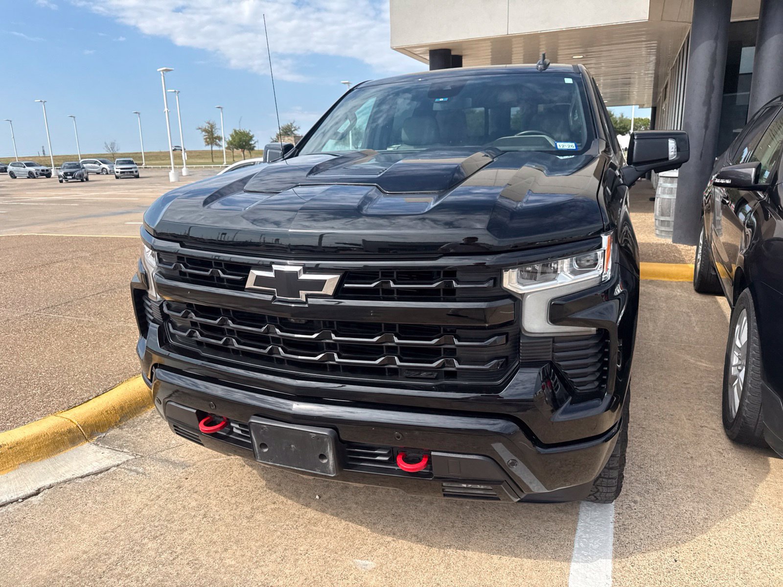 Used 2024 Chevrolet Silverado 1500 LT Trail Boss w/ LT Trail Boss Premium Package AWD/4WD image 6
