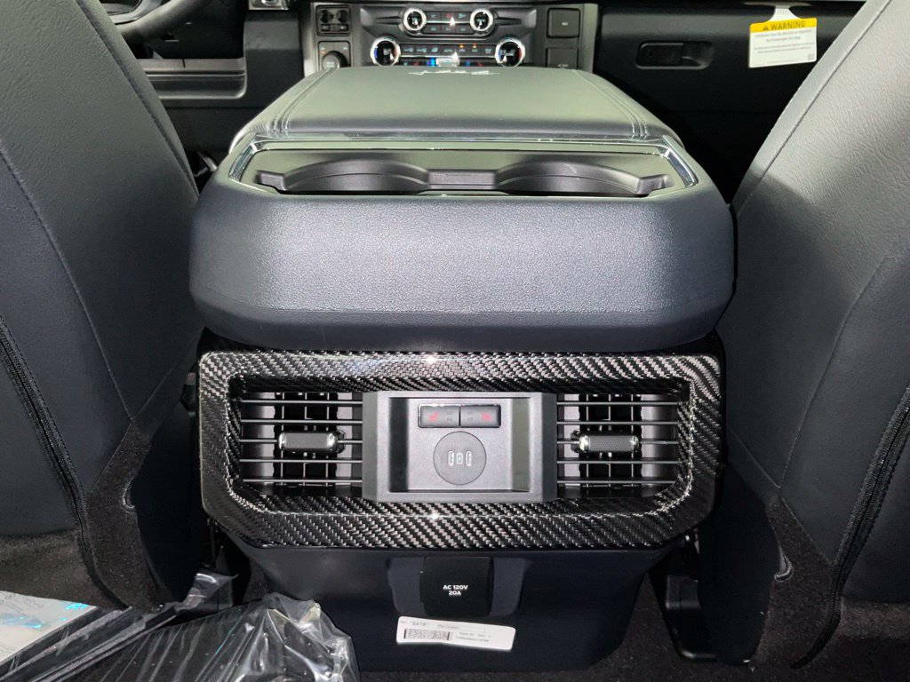 New 2026 Ford F250 Lariat w/ Black Appearance Package AWD/4WD image 17