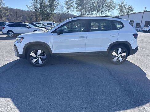 New 2026 Volkswagen Taos S AWD/4WD image 3
