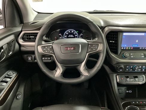 Used 2023 GMC Acadia AT4 w/ Technology Package AWD/4WD image 7