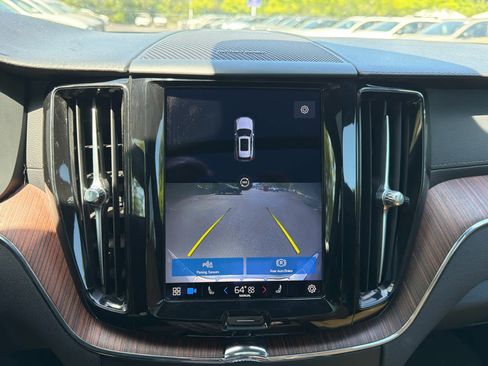 Certified 2023 Volvo XC60 B5 Ultimate w/ Protection Package Premier FWD image 25