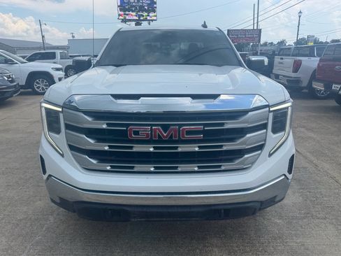 Used 2024 GMC Sierra 1500 SLE w/ Preferred Package AWD/4WD image 8