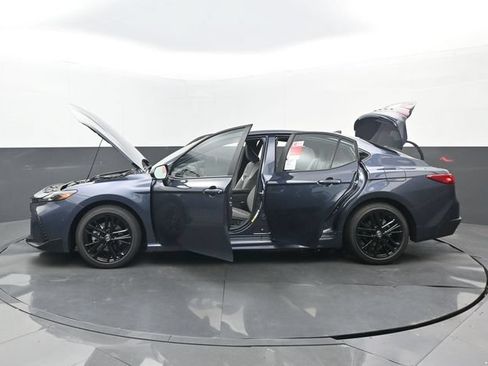 New 2026 Toyota Camry SE FWD image 32
