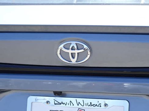 Used 2024 Toyota Corolla SE FWD image 12