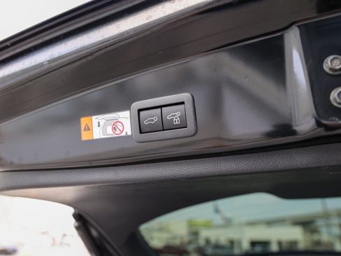 Certified 2026 Toyota Corolla Cross XLE w/ Convenience Package FWD image 38
