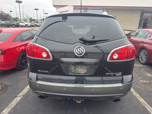 Used 2010 Buick Enclave CXL w/ Trailering Provision Package FWD image 3