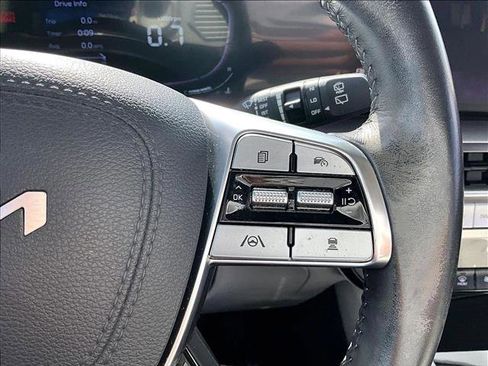 Used 2023 Kia Telluride S image 20