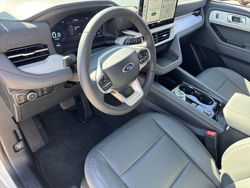 New 2026 Ford Explorer Active w/ Active Comfort Package image 17