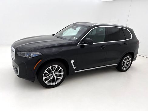 Certified 2026 BMW X5 xDrive40i w/ Premium Package AWD/4WD image 5