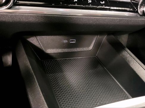 Used 2025 Chevrolet Equinox LT image 26