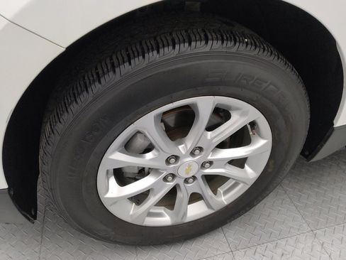 Used 2021 Chevrolet Equinox LS w/ LS Convenience Package image 31