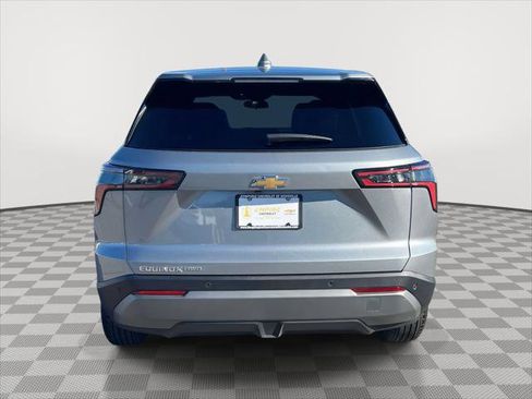 Used 2026 Chevrolet Equinox LT image 6
