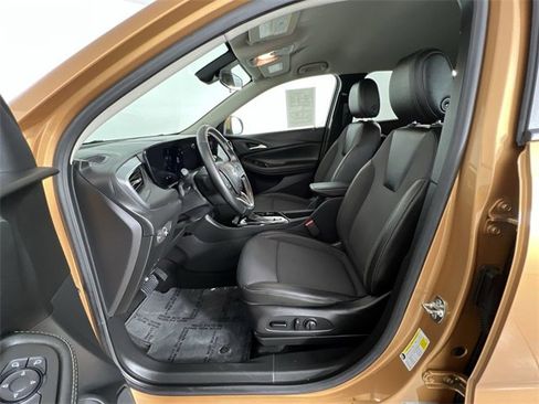 Certified 2024 Buick Encore GX Preferred w/ Comfort Package image 19