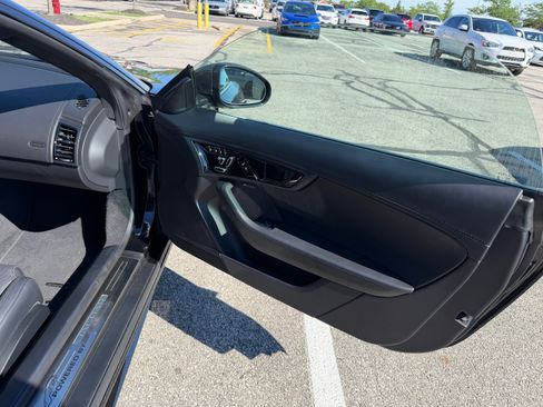 Used 2018 Jaguar F-TYPE R AWD/4WD image 18