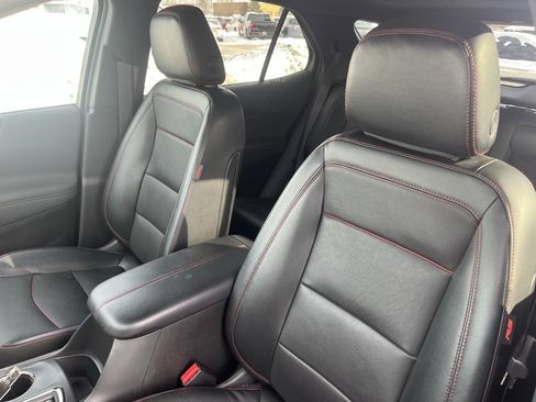 Used 2022 Chevrolet Equinox LT image 12