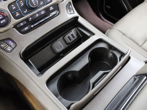 Used 2019 GMC Yukon Denali w/ Denali Ultimate Package image 72