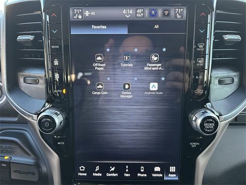 Used 2024 RAM 2500 Laramie w/ Towing Technology Group image 25