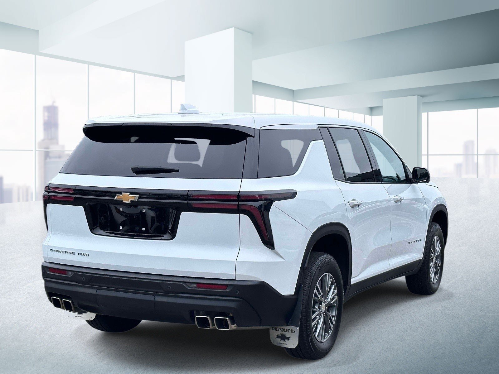 Used 2024 Chevrolet Traverse LS AWD/4WD image 4