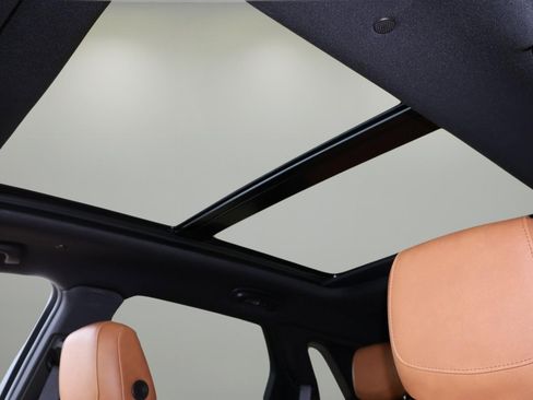 Certified 2025 Cadillac XT5 Premium Luxury image 27