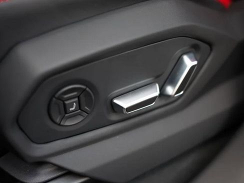 Used 2024 Lamborghini Urus Performante image 9