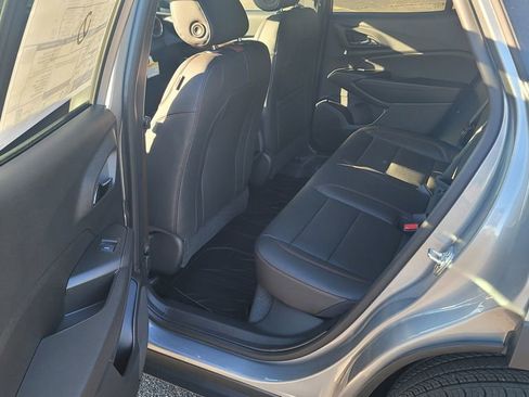 New 2026 Chevrolet Trax RS w/ Sunroof Package image 25