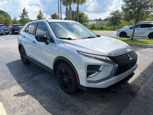 Used 2022 Mitsubishi Eclipse Cross LE FWD image 2