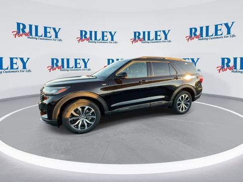 New 2026 Ford Explorer ST-Line AWD/4WD image 4