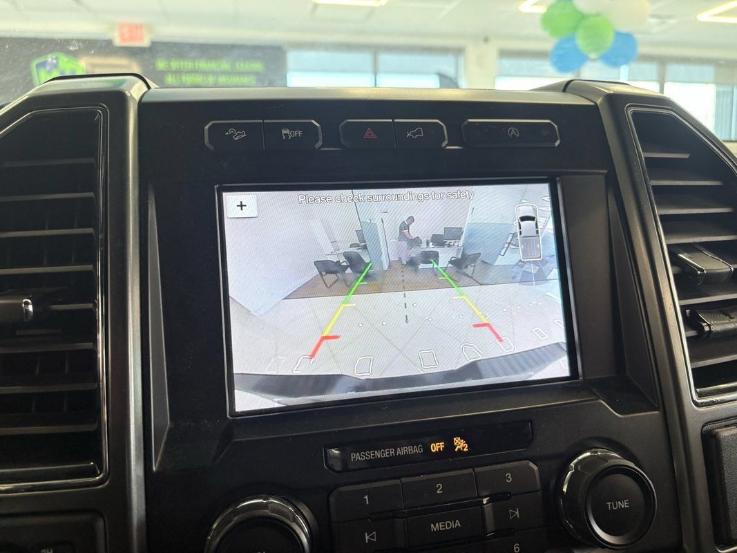 Used 2019 Ford F150 XLT w/ Equipment Group 302A Luxury AWD/4WD image 31
