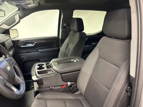 Used 2023 Chevrolet Silverado 1500 LT image 18