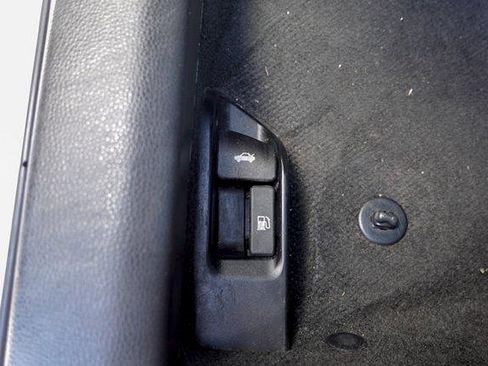 Used 2025 Toyota Corolla LE FWD image 26