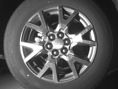 Used 2023 GMC Acadia SLT FWD image 12
