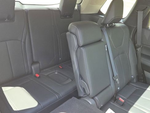 Certified 2025 INFINITI QX60 Luxe AWD/4WD image 33
