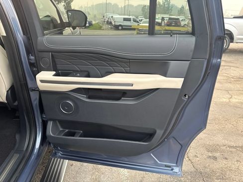 Used 2023 Ford Expedition Max Platinum AWD/4WD image 43