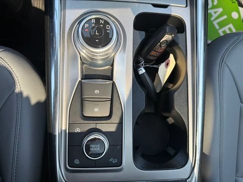 Used 2021 Ford Explorer XLT w/ Equipment Group 202A AWD/4WD image 43