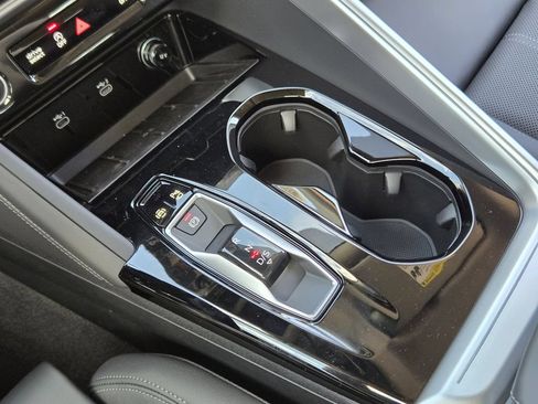 Used 2025 Audi Q5 Premium Plus AWD/4WD image 25